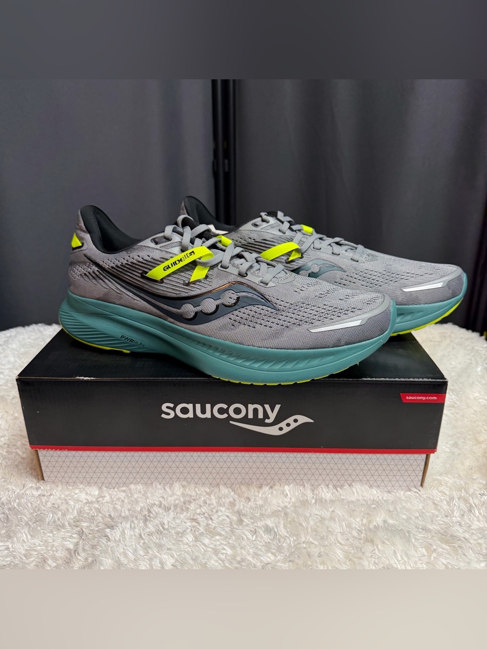 New Saucony Guide 16 Fossil Moss Men's US 12.5 UK 11.5